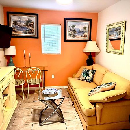 ~ Cozy In-Law Apartment Close To Siesta Key ~ Sarasota Exterior foto