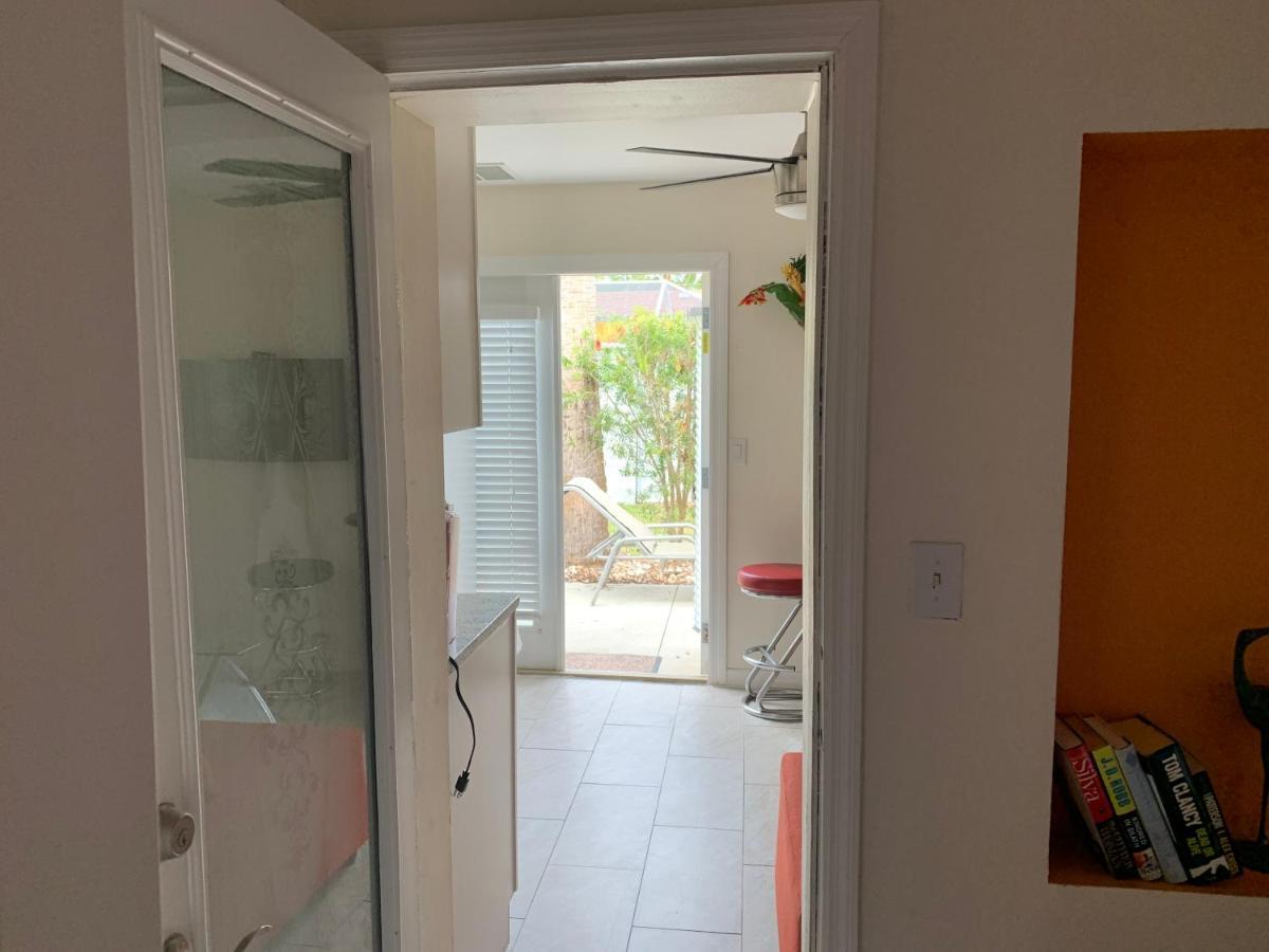 ~ Cozy In-Law Apartment Close To Siesta Key ~ Sarasota Exterior foto
